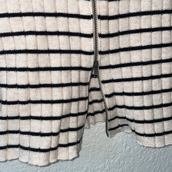 NWOT Double Zip Sweater - Picture 6 of 7